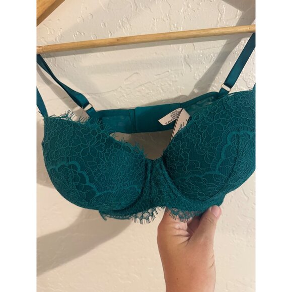 Victoria’s Secret Dream Angels Turquoise Lace Lined Demi Bra - Picture 6 of 13